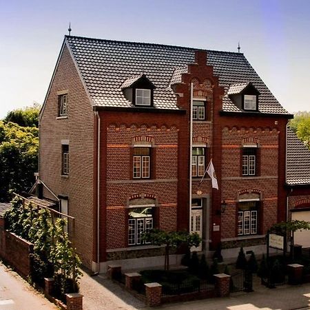 B&B Huyze Max Dilsen-Stokkem Exterior photo